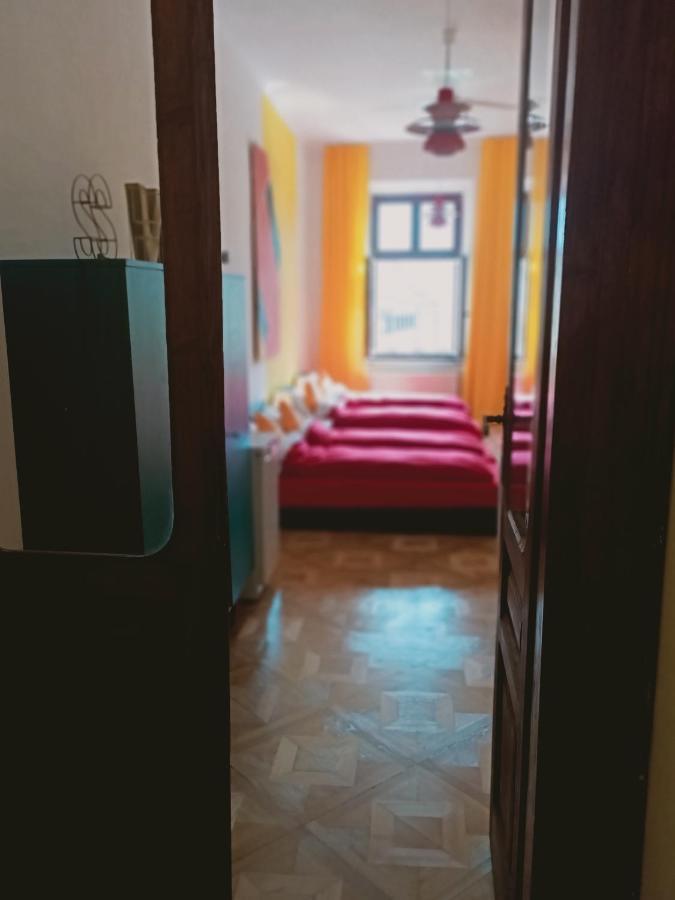 View To The Cracow Basic Apartment Krakow Exterior photo