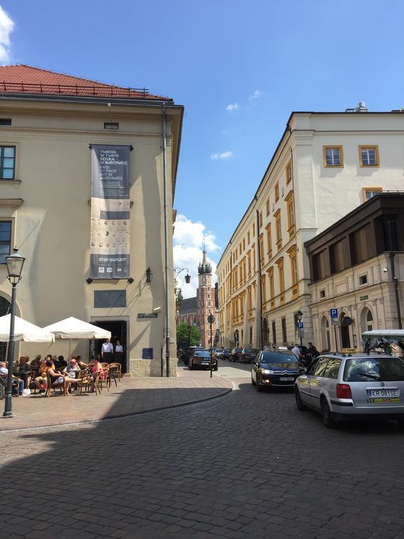 View To The Cracow Basic Apartment Krakow Exterior photo